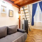 Cute Modern Getaway In The Heart Of The City