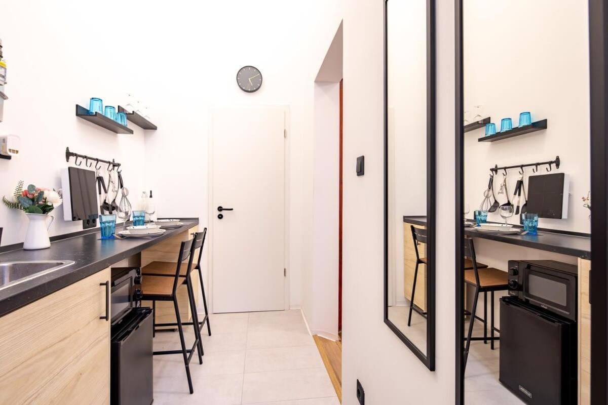 Cute Modern Getaway In The Heart Of The Appartement *