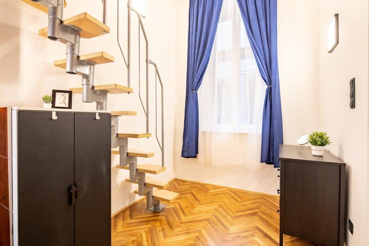 Cute Modern Getaway In The Heart Of The * Budapest