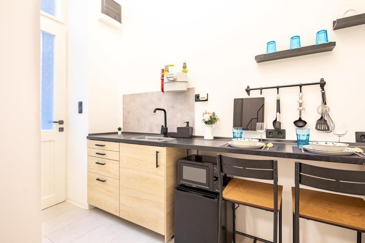 Apartament Cute Modern Getaway In The Heart Of The *